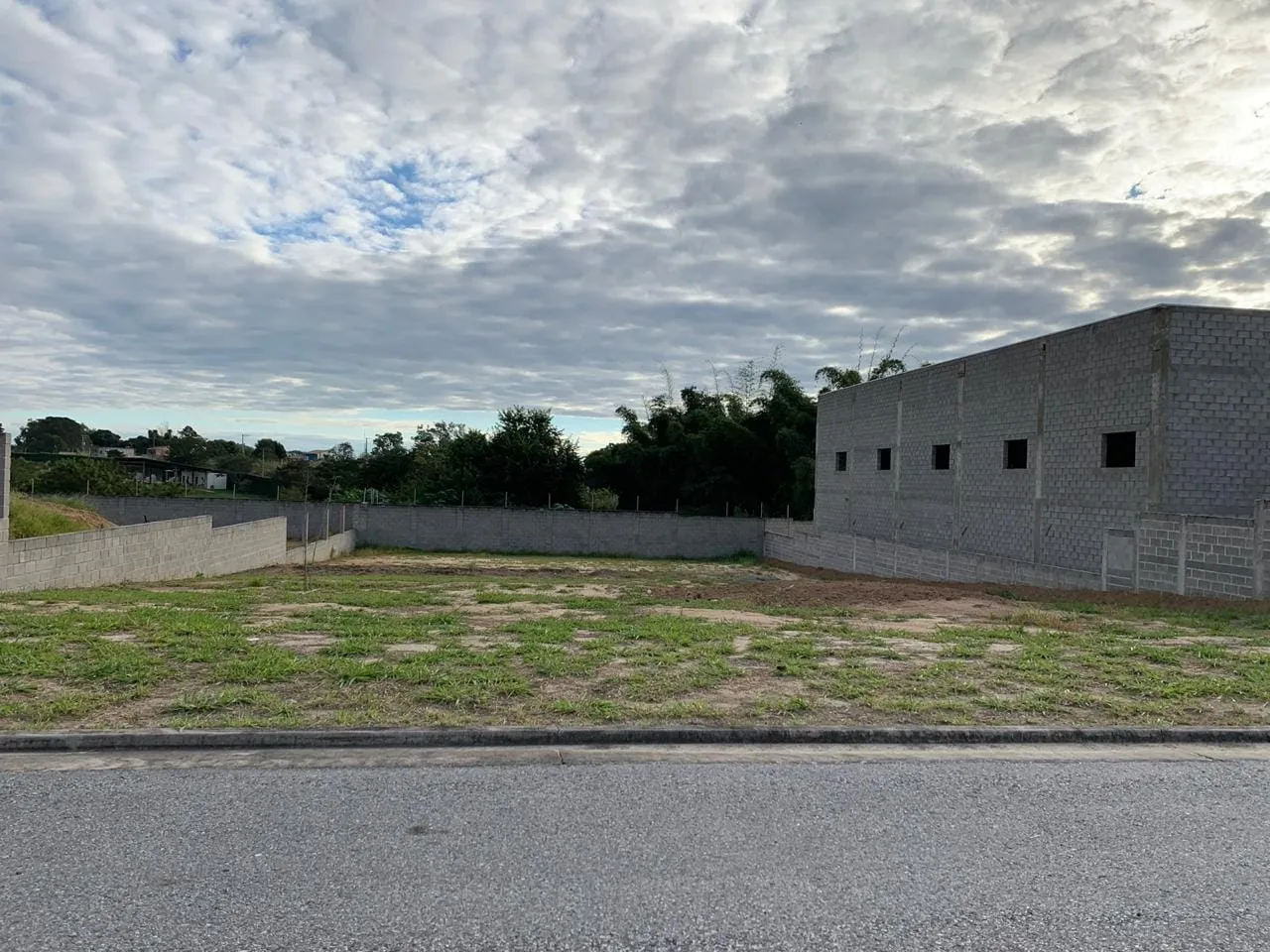 Terreno à venda 1200M², Flor do Vale, Tremembé - SP | Condomínio Industrial Cilo
