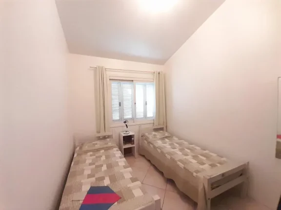Imagem Casa 4 Dormitórios - Bairro Remanso