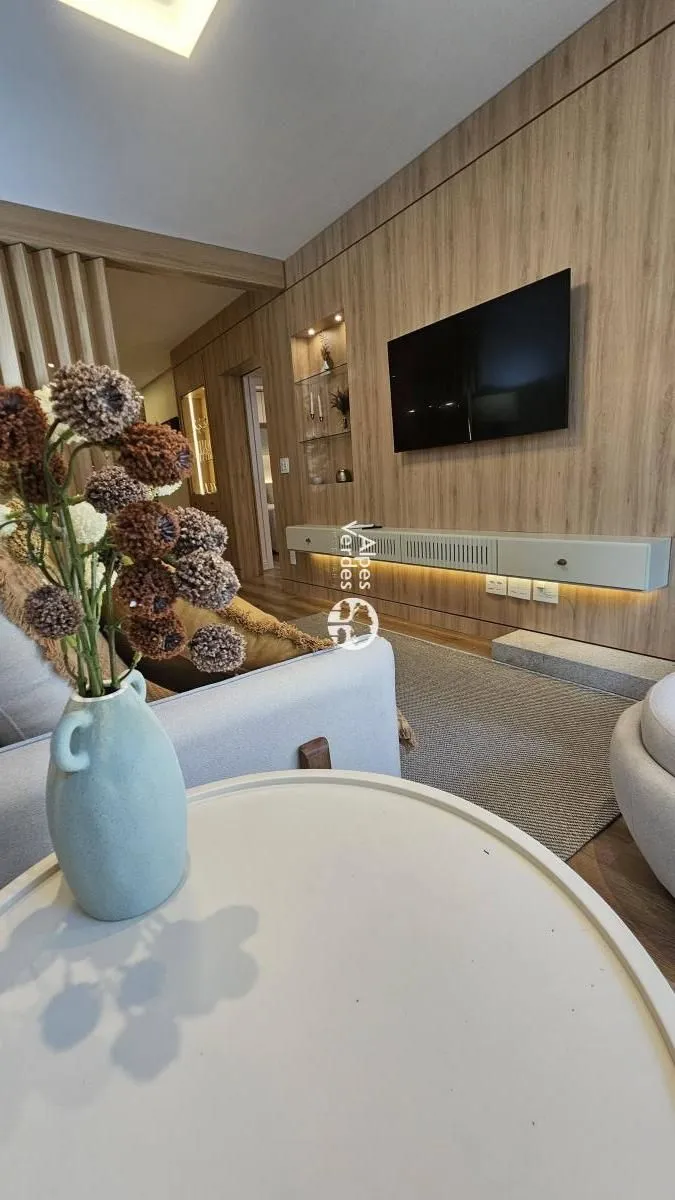 Imagem Vende-se apto próx ao Centro de Gramado-2 Quartos- R$ 1.700.000,00