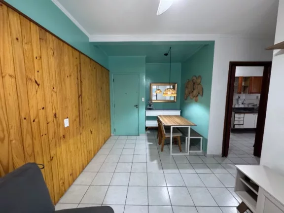 Imagem Encontre apartamentos de 1 dormitório com sacada e piscina em Praia Grande. Opções com salão de festa e salão de jogos. Confira as melhores ofertas. Á venda na Imobiliaria Consulte Imoveis.