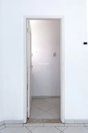 Imagem Conjunto Comercial de Alto Padrão na Consolação: 3 Salas, 1 Vaga, 84m² - Venda ou Locação em São Paulo-SP!