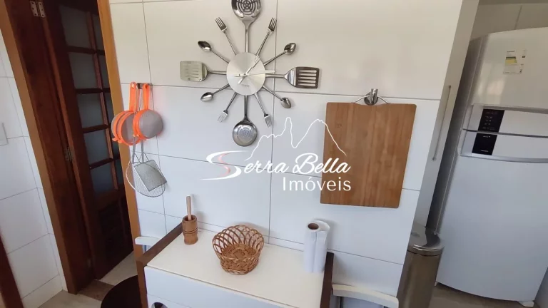 Imagem Casa com 4 dormitórios à venda, 200 m² por R$ 840.000,00 - Albuquerque - Teresópolis/RJ