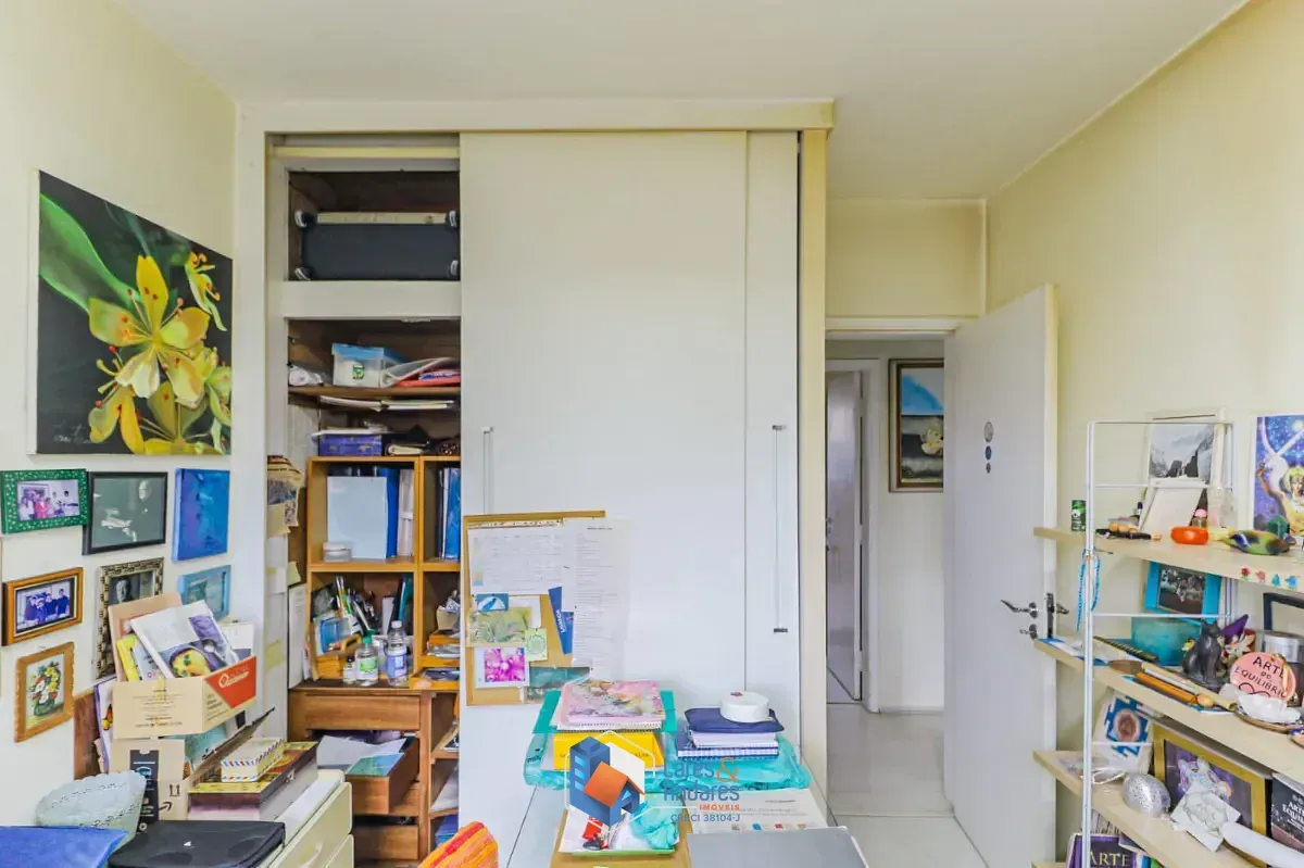 Imagem Apartamento para venda em Vila Suzana com 4 quartos, sendo 1 suíte, 185m²