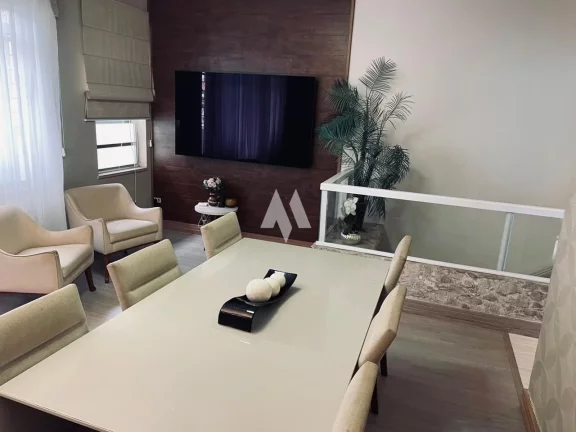 Imagem Casa com 2 dormitórios à venda, 105 m² por R$ 650.000 - Encruzilhada - Santos/SP