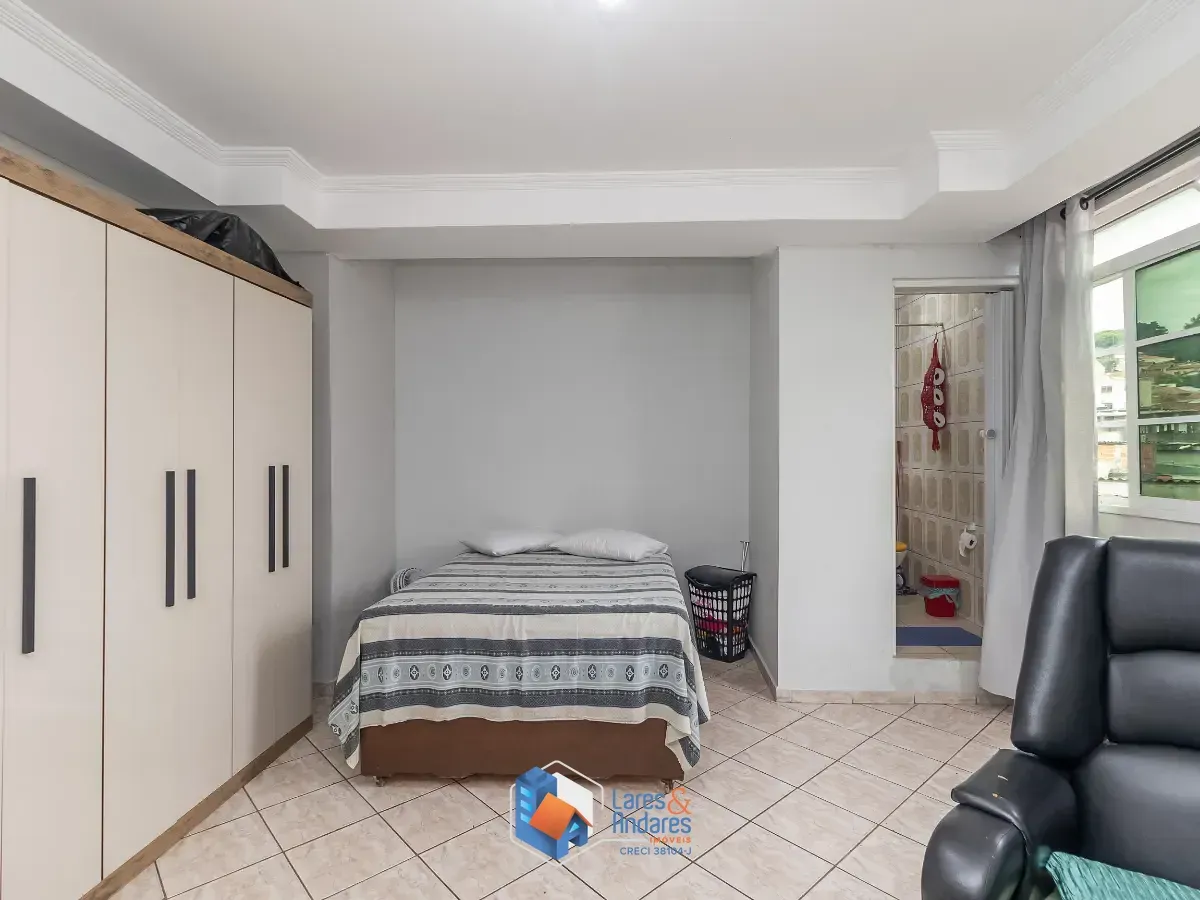 Imagem Casa para venda em Tremembé com 9 quartos, sendo 1 suíte, 161m²