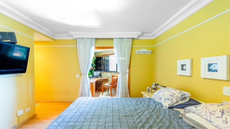 Imagem Apartamento à venda em Pinheiros: 3 quartos, 3 suítes, 1 sala, 4 banheiros, 2 vagas e 160m²