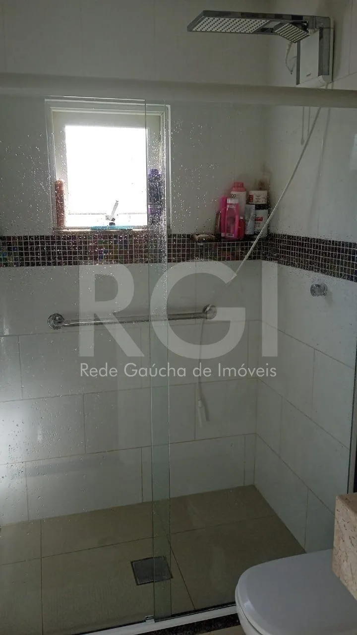 Imagem Casa para Venda - 90m², 3 dormitórios, 4 vagas - Maria Regina