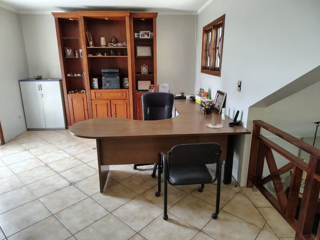 Imagem Casa sobrado com 300m² na Vila Nova de 3 dormitórios e 4 vagas