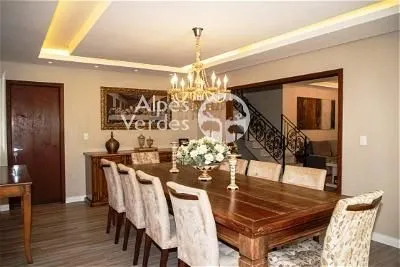 Imagem Casa com 6 quartos, 510m2, à venda em Canela, Centro
