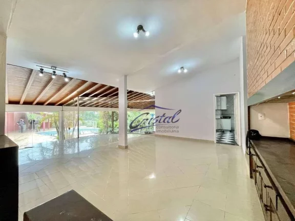 Imagem Casa com 4 dormitórios (1 suíte), lareira, piscina e churrasqueira! à venda, 409 m² - Chácara São João - GRANJA VIANA - Carapicuíba/SP