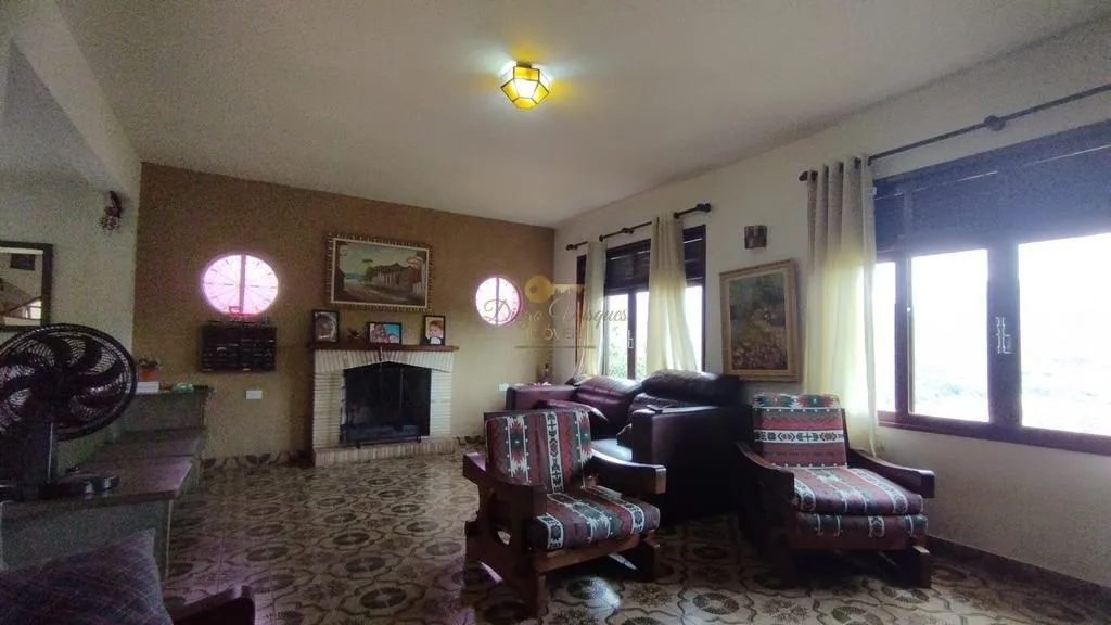 Imagem Casa em Condomínio para Venda em Teresópolis / RJ no bairro Quinta da Barra
