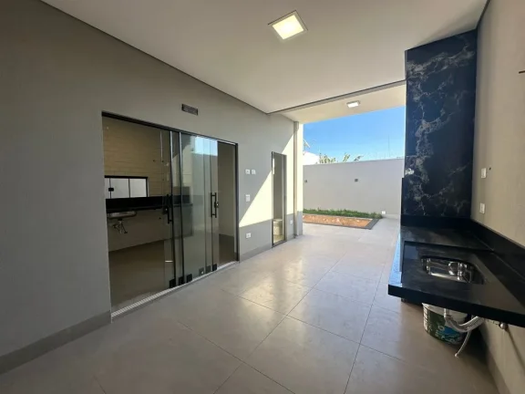 Imagem Casa de Alto Padrão com Piscina à Venda no Rita Vieira