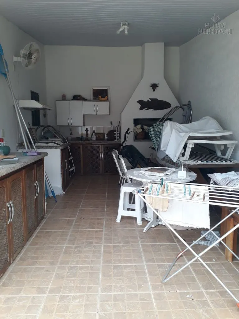 Imagem Casa Térrea Individual, 2 Quartos com Piscina Edícula com mais 2 suítes