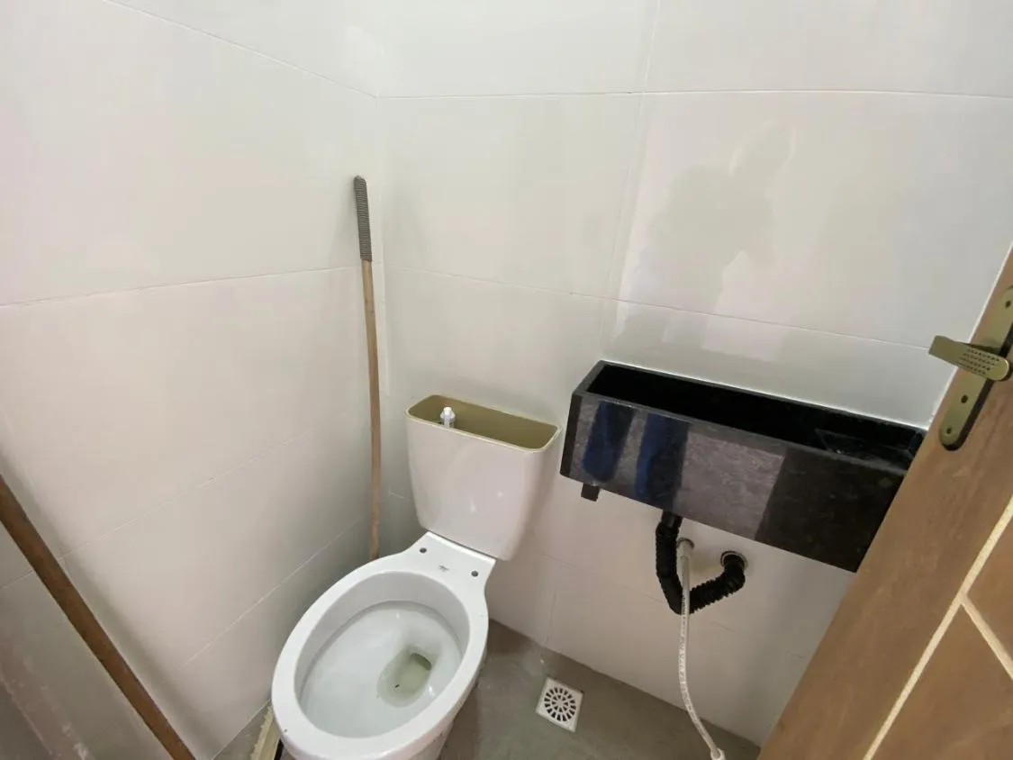 Imagem LINDA CASA NOVA COM PISCINA NO VERDE MAR