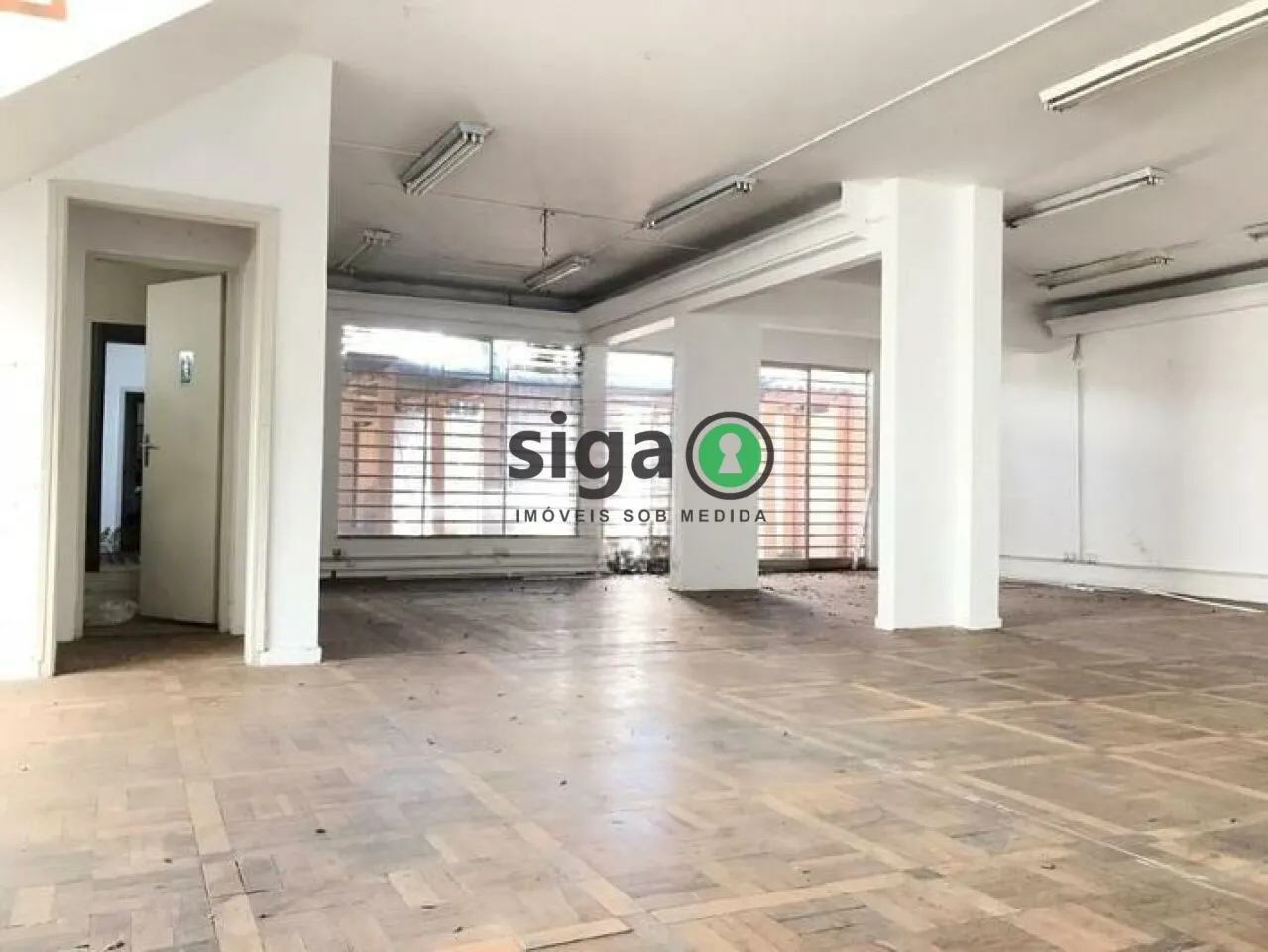Foto do imóvel Casa com 6 quartos à venda ou para alugar em Jardim América - 450m²