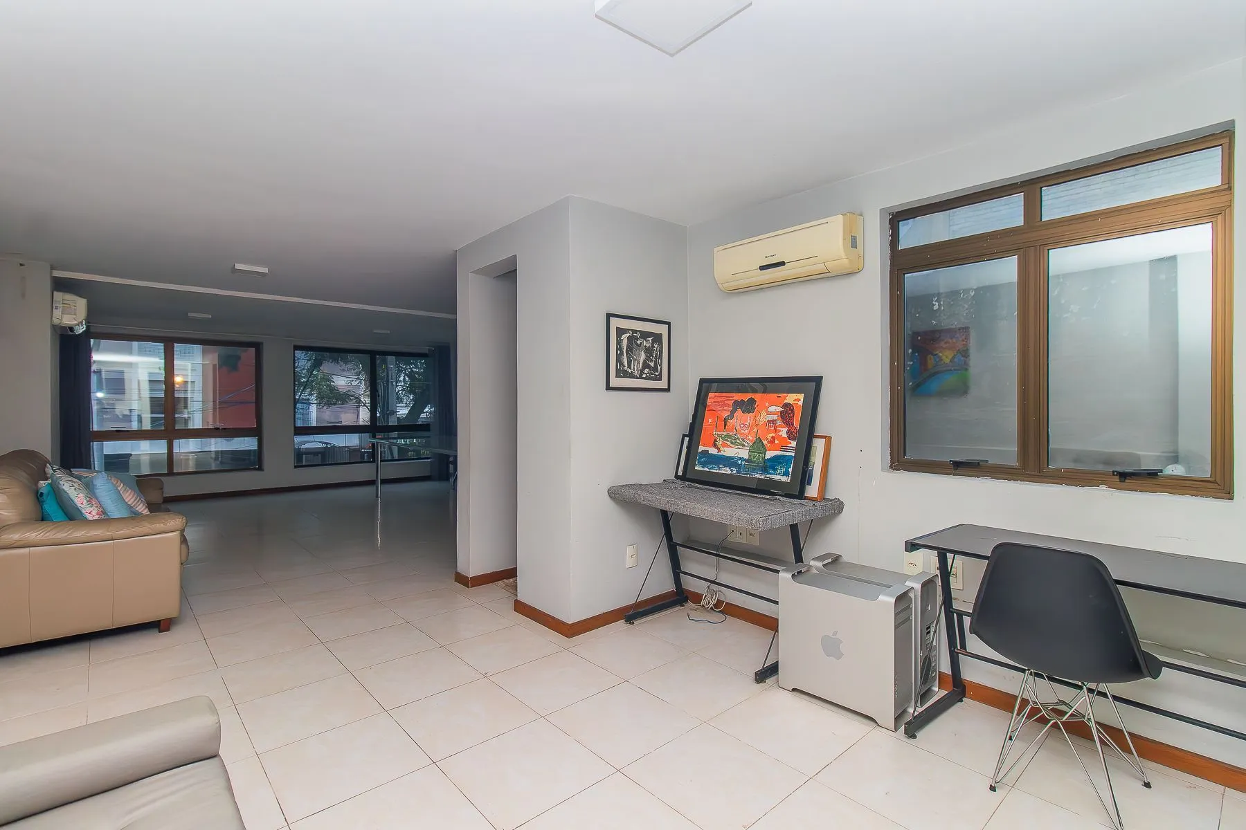 Imagem Prédio Comercial 464 m² no Menino Deus