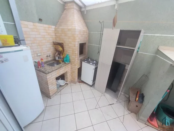 Imagem Sobrado a venda, 03 quartos sendo uma suíte no Capão Raso em Curitiba PR