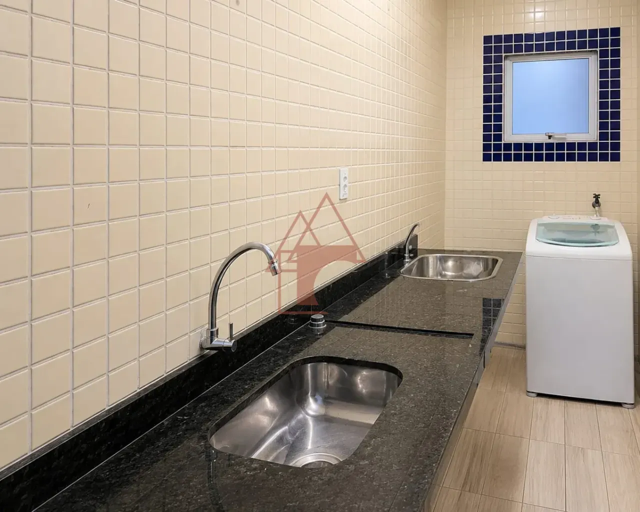 Imagem Casa com 2 Quartos à Venda, 75 metros em Mirim - Praia Grande