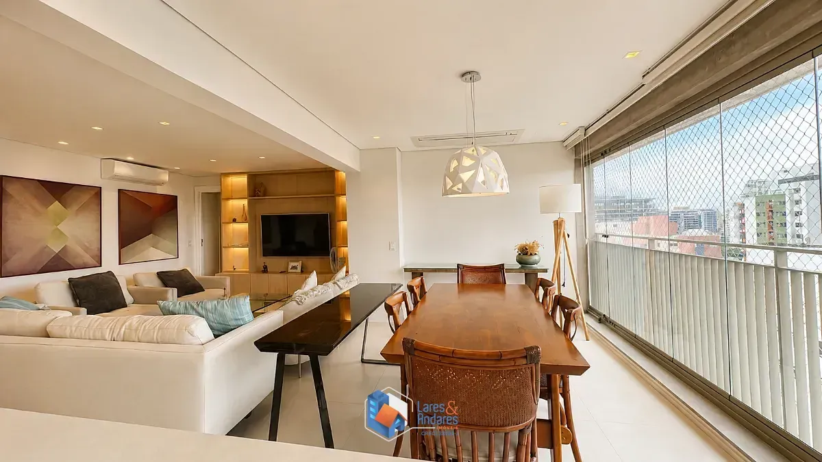 Imagem Apartamento para venda em Moema com 3 quartos, sendo 3 suítes, 149m²