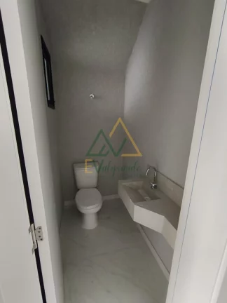 Imagem SOBRADOS TRIPLEX - ÚLTIMA UNIDADE DISPONÍVEL