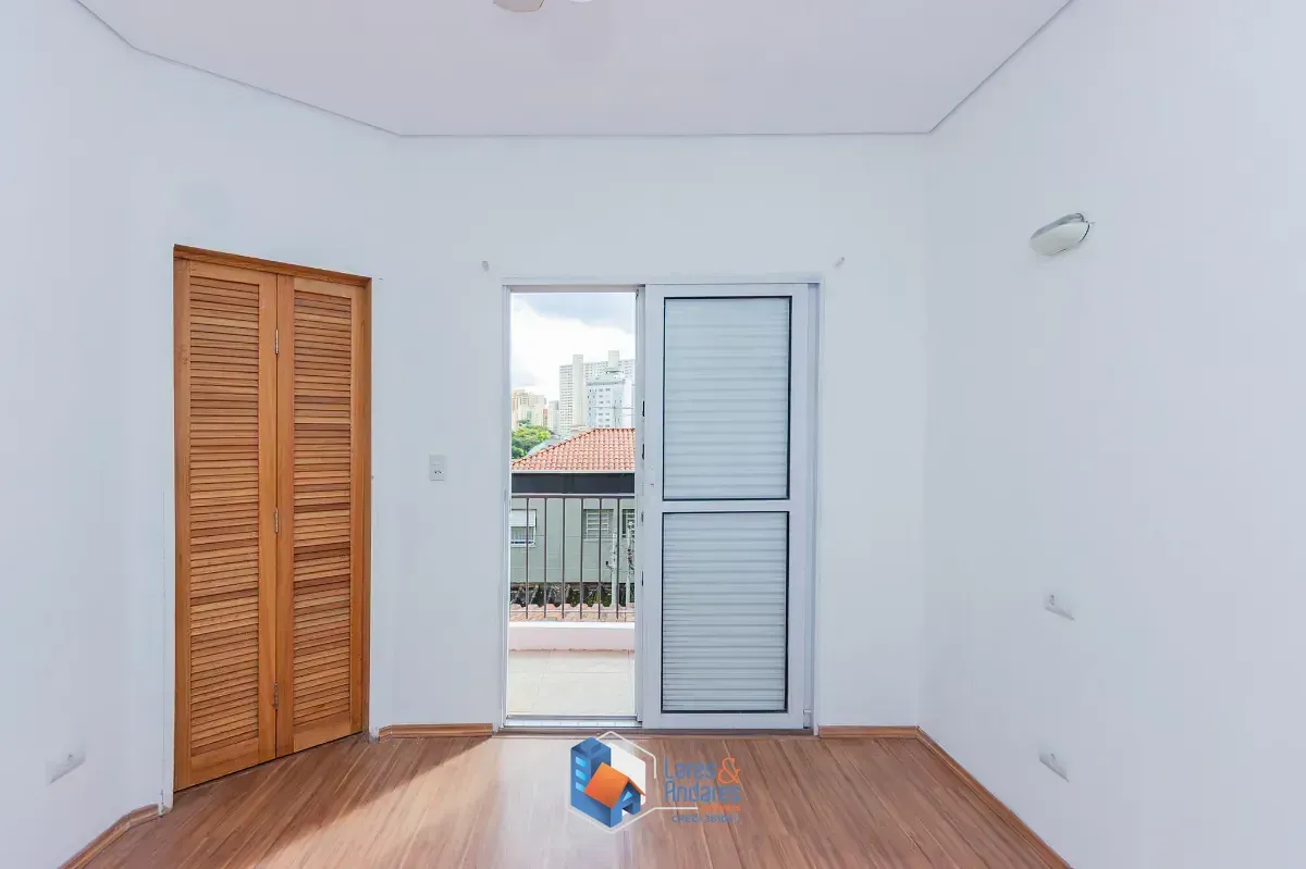 Imagem Casa para venda em Cambuci com 3 quartos, 130m²