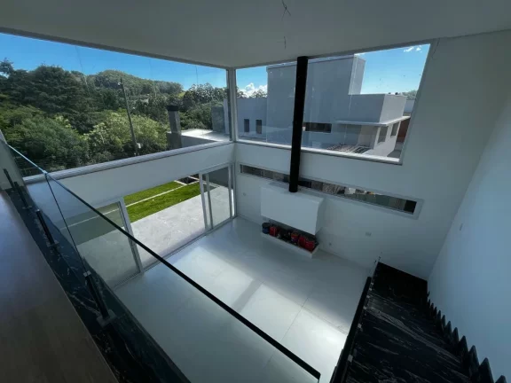 Imagem Casa em Condomínio para venda no bairro Vila Nova em Porto Alegre