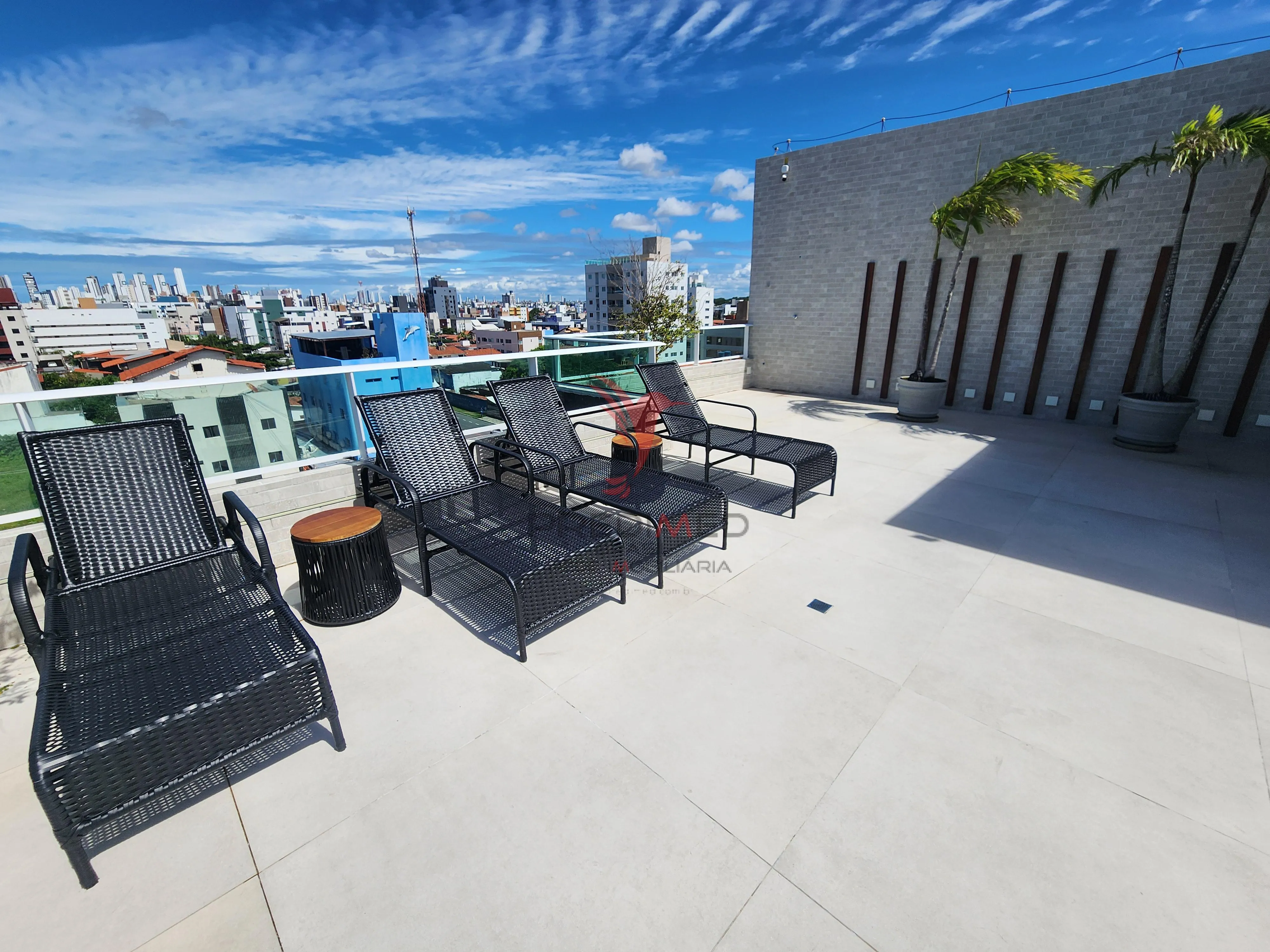 Imagem Apartamento no Bairro do Bessa a 50m da Praia com Projetados e Vista Mar