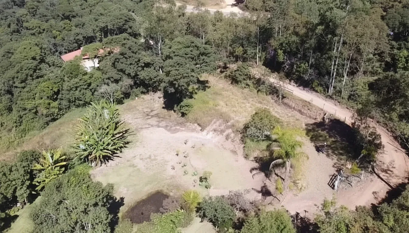 Imagem Chácara à venda em Laranjeiras de Caldas, Caldas