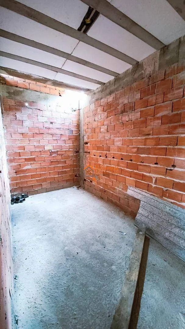 Imagem Casa com 4 dormitórios à venda, 180 m² por R$ 440.000,00 - Jardim Adriana - Guarulhos/SP