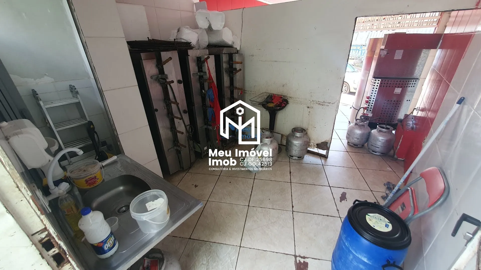 Imagem Casa com Loja 4 Quartos 3 Vagas 190m² Box em Blindex