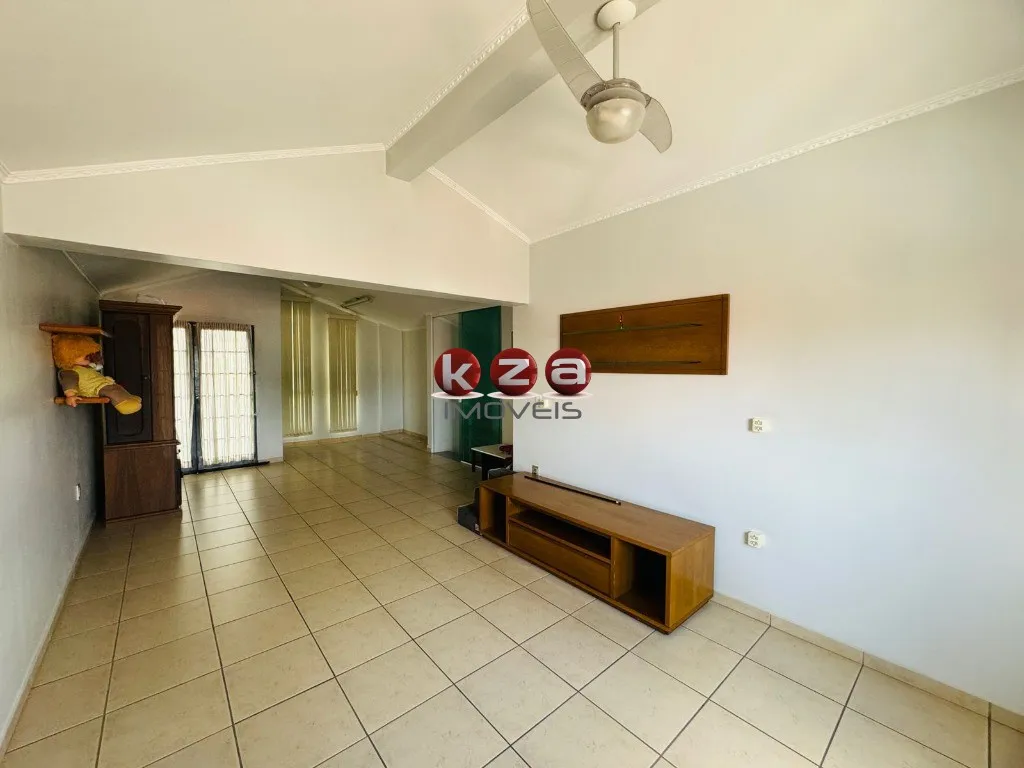 Imagem Imperdível Casa Comercial à Venda em Valinhos-SP, Bairro Jardim Bela Vista! 3 Quartos, 2 Suítes, 2 Salas, 4 Banheiros, 4 Vagas, 230m²!