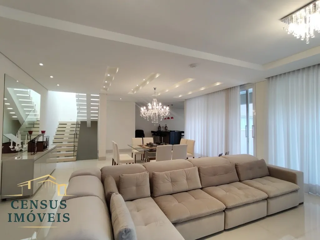 Foto do imóvel: Imóvel de luxo: Casa em condomínio à venda em Valinhos-SP, Condomínio Zürich Dorf - 4 quartos, 4 suítes, 3 salas, 6 banheiros, 6 vagas, 580m². em Condomínio Zürich Dorf