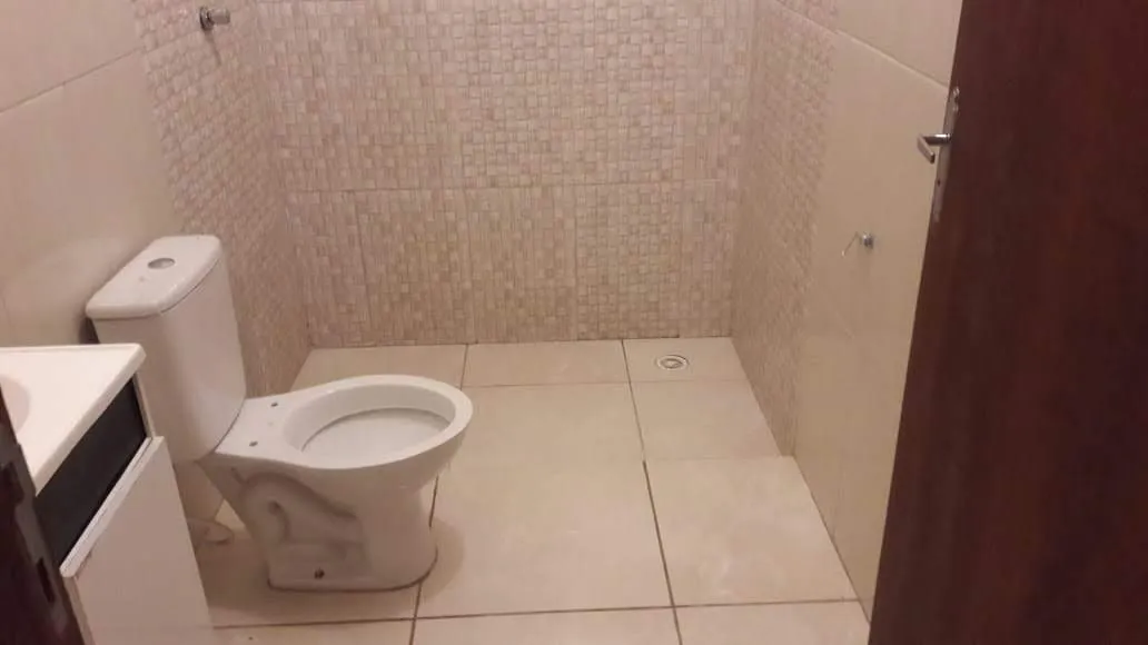 Imagem Casa a Venda em Jardim Ipanema com 2 Quartos e Garagem para 2 Carros