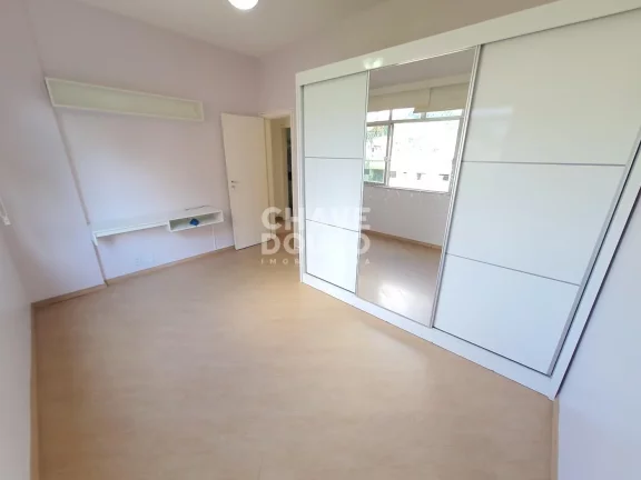 Imagem Apartamento de 3 quartos com 94m² perto da Faculdade UNIFESO