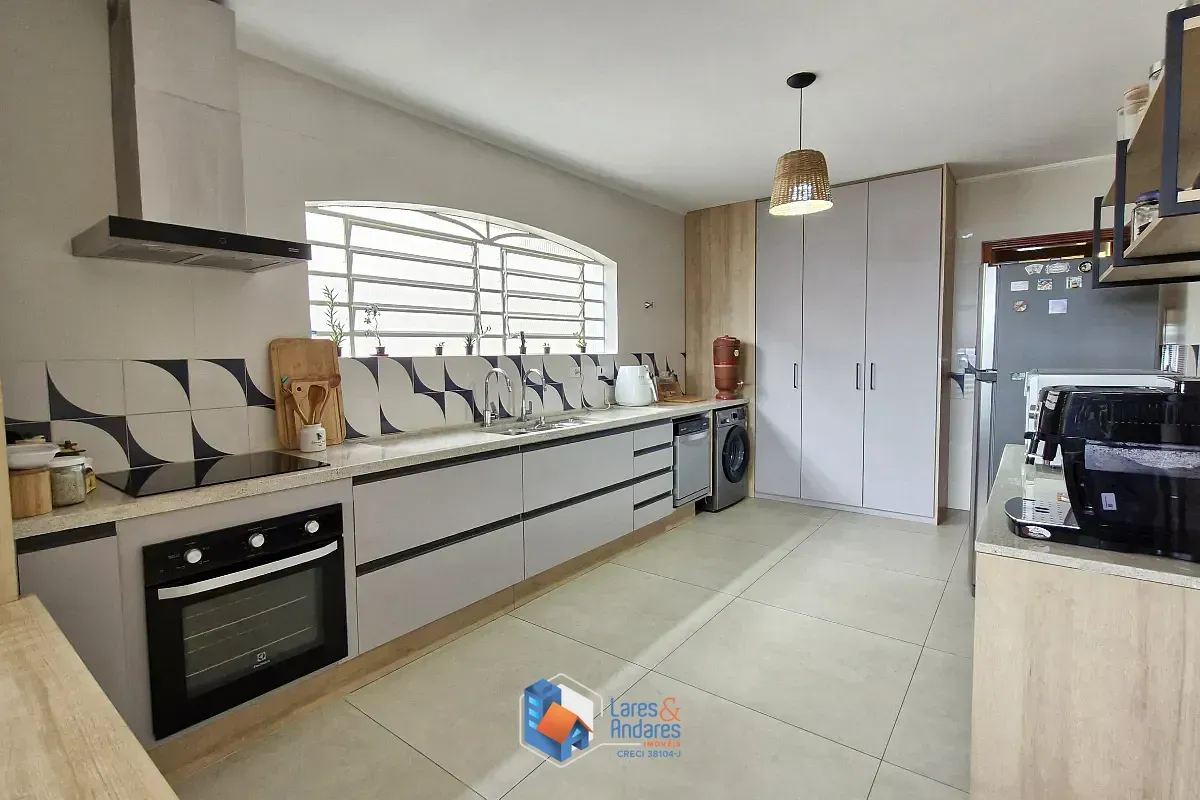 Imagem Sobrado para venda em Vila Mazzei com 3 quartos, sendo 2 suítes, 122m²
