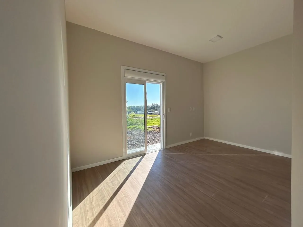 Imagem Casa Nova à venda no Loteamento Jardins!! 3 dormitórios,1 suíte, com um lindíssimo pôr do sol, uma casa confortável para a família !!