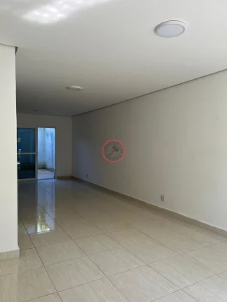 Imagem CASA COM ESCRITURA DEFINITIVA EM CONDOMINIO,2 SUITES DUAS VAGAS ESCRITORIO SALA,COZINHA E COPA, LAVABO E VARANDA ,PISC.COMUNITARIA