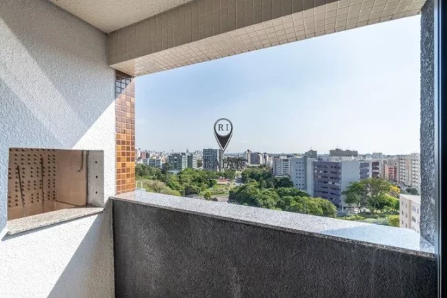 Imagem Onde a localização ímpar e a qualidade construtiva se unem ao bom gosto para criar um lugar do qu...