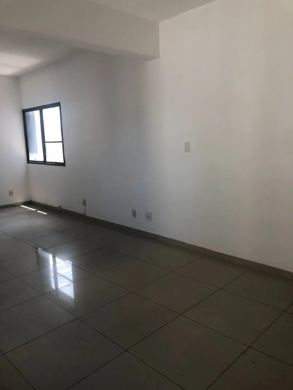 Imagem Sala Comercial em Floresta