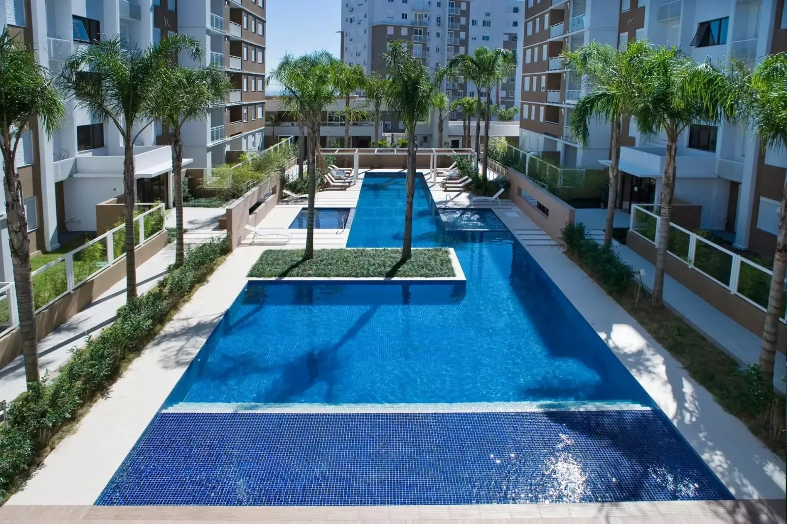 Imagem Apartamento novo 3 quartos com sacada e lazer completo no Condomínio Bravo