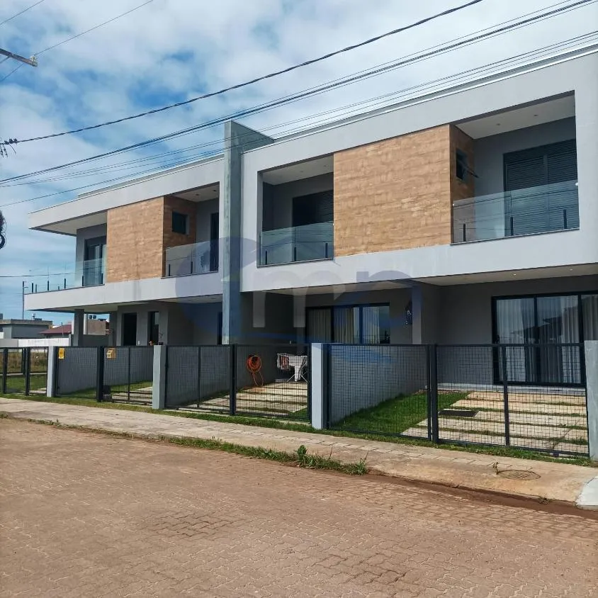 Imagem Sobrado semimobiliado de 2 suites a venda no Morada das Palmeiras, em Torres/RS