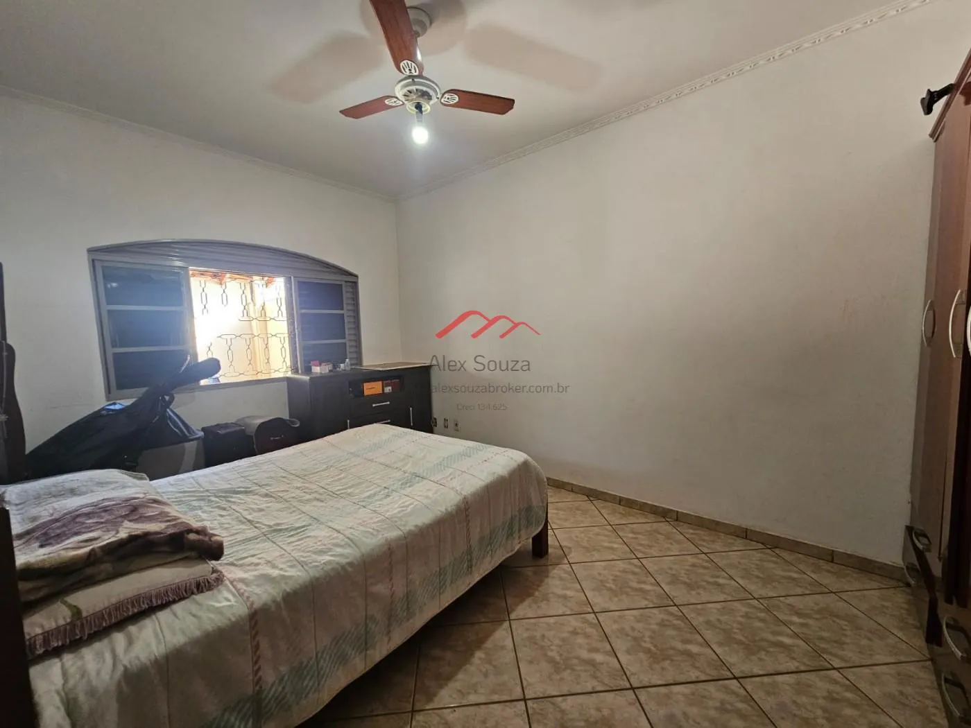 Imagem Casa para Venda em Sumaré, Jardim Maria Antonia (Nova Veneza), 3 dormitórios, 3 banheiros, 4 vagas