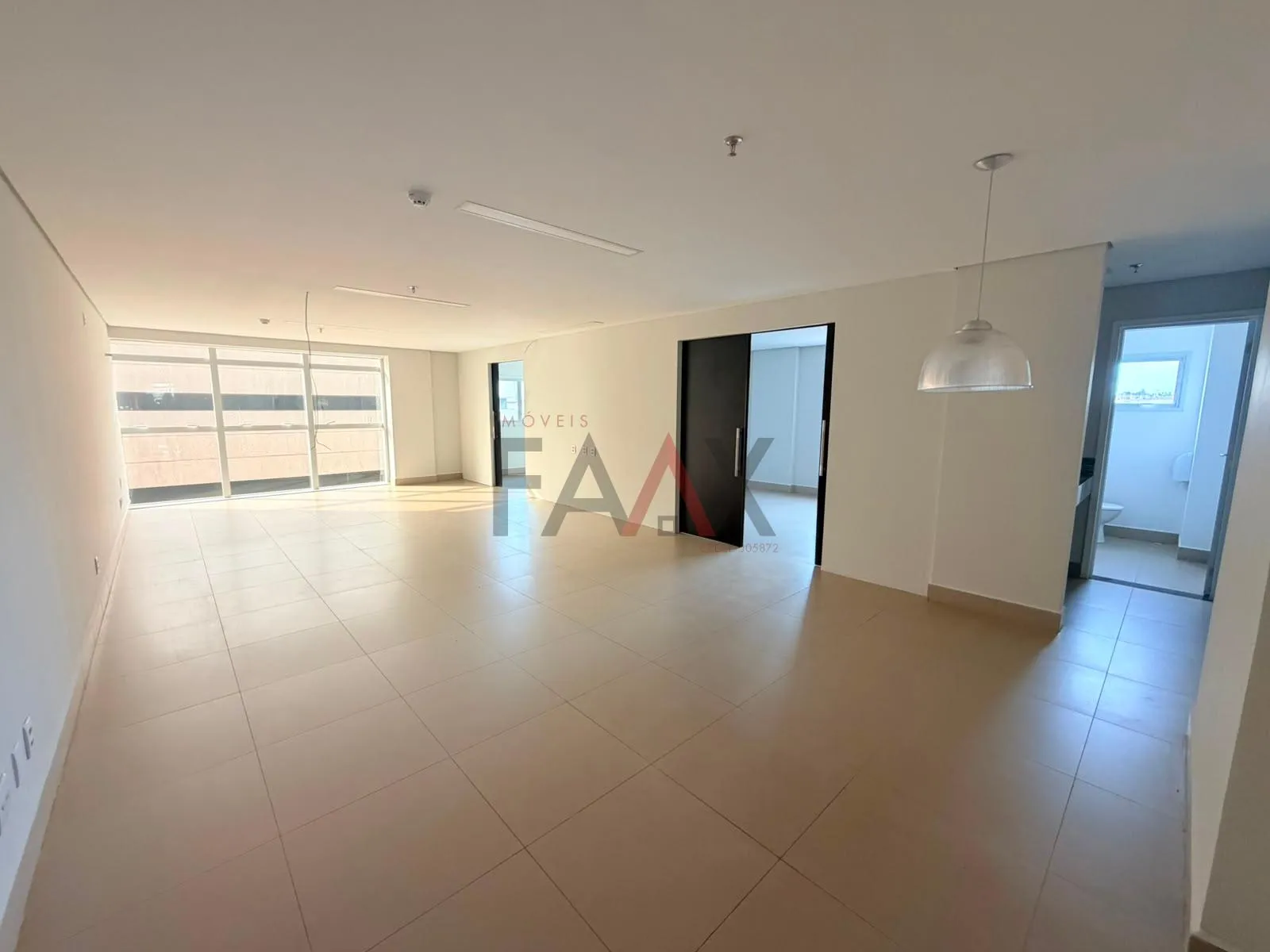 Imagem Salas Comerciais à Venda no Centro Médico Empresarial Cidade dos Lagos