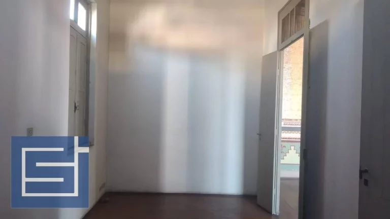 Imagem Casa com 6 dormitórios para alugar por R$ 5.000/mês - Rua José Ângelo Calafiori, Centro - Socorro/SP