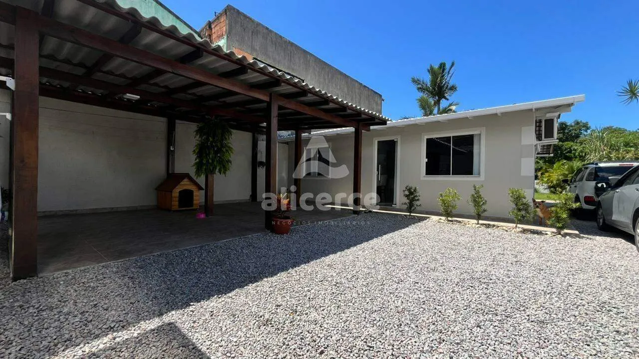 Imagem Casa à venda com 3 quartos , 100m² em Praia de Fora Palhoça