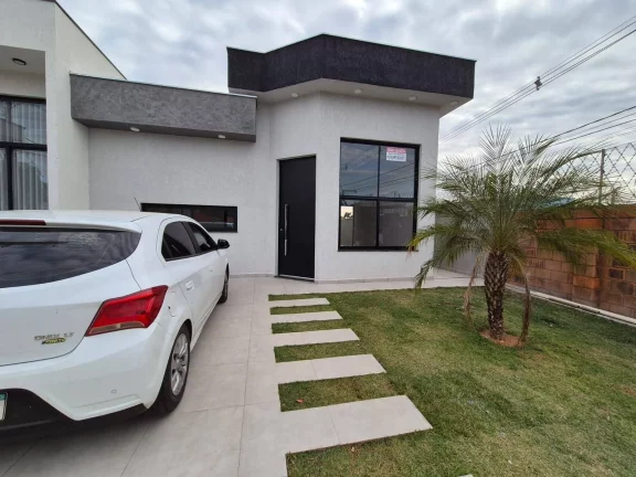 Imagem CASA TERREA - HORTO 2 COM PISCINA