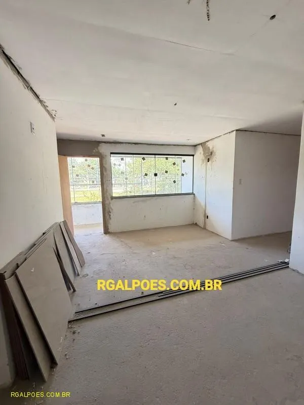 Imagem Galpão para Locação em RESENDE, JARDIM TROPICAL, 2 banheiros