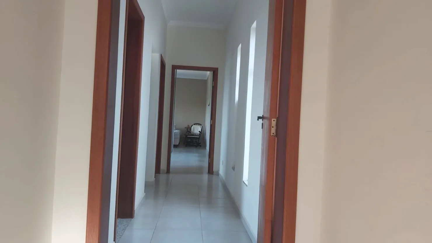 Imagem Casa à venda 3 Quartos, 3 Suites, 4 Vagas, 1078M², Abaete, Taubaté - SP | Reserva Altos do Cataguá