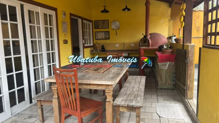 Imagem Casa com edicula em excelente localização na Estufa 1
