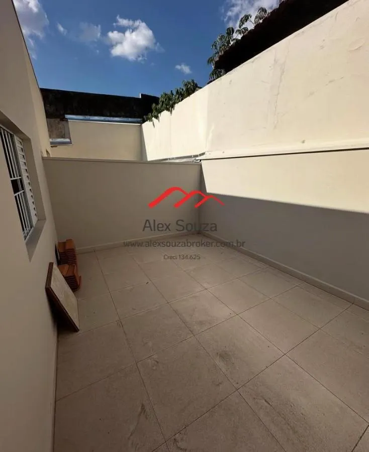 Imagem Casa para Venda em Hortolândia, Jardim São Jorge, 2 dormitórios, 1 suíte, 1 banheiro, 2 vagas